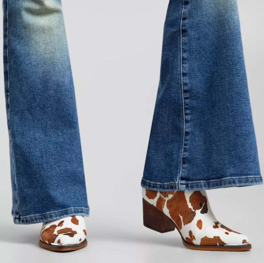 A Rider Girl Western Cow Print Heeled Ankle Boots